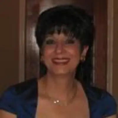 Susan Esfandiari Senior Laon Consultant